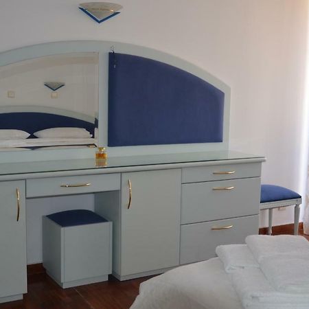 Perfect Beachfront Apartment Athen Eksteriør bilde